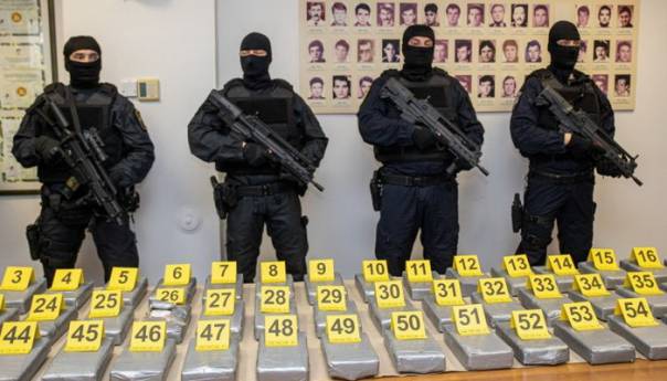 Dubrovačka policija izložila 72,9 kilograma zaplijenjenog kokaina