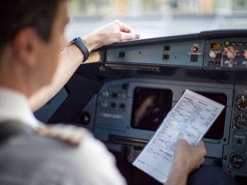 Dubrovnik: Ugroženi životi putnika i posade nakon opasnog približavanja drona avionu