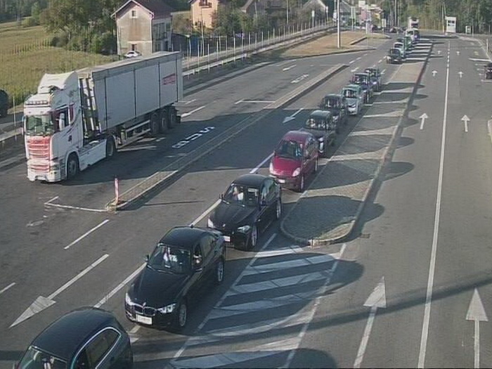 Duge kolone na izlazu iz BiH, na ovim prijelazima čeka se najviše