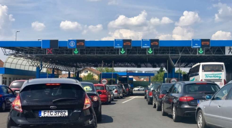 Duge kolone vozila na graničnim prijelazima