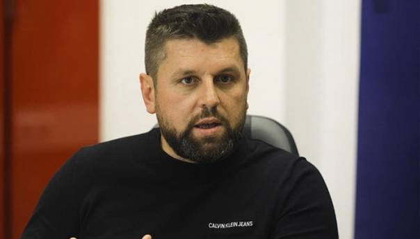 Duraković: Bošnjaci neće prihvatiti mandate u Srebrenici