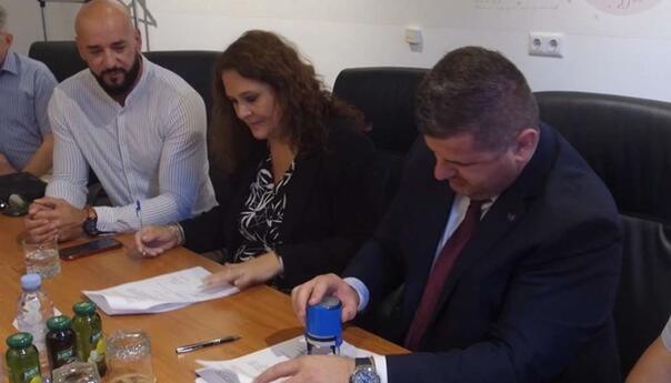 Duraković i Dujo potpisali ugovor vrijedan dva miliona KM