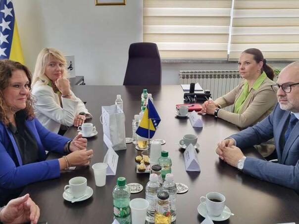 Duraković i Omerović o reformi obrazovanja, nastavnim planovima i programima, projektima