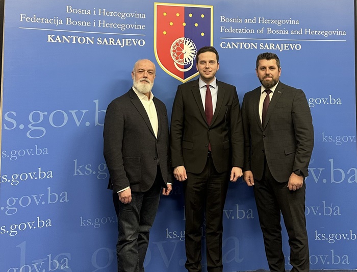 Duraković i Uk: Što prije unaprijediti sve vidove života povratnika