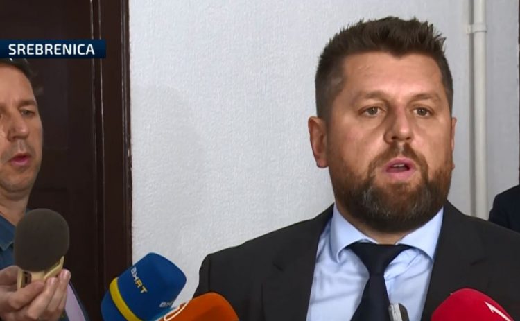 Duraković nakon smjene: Nisam htio dozvoliti da me prikažu 'srbomrscem'
