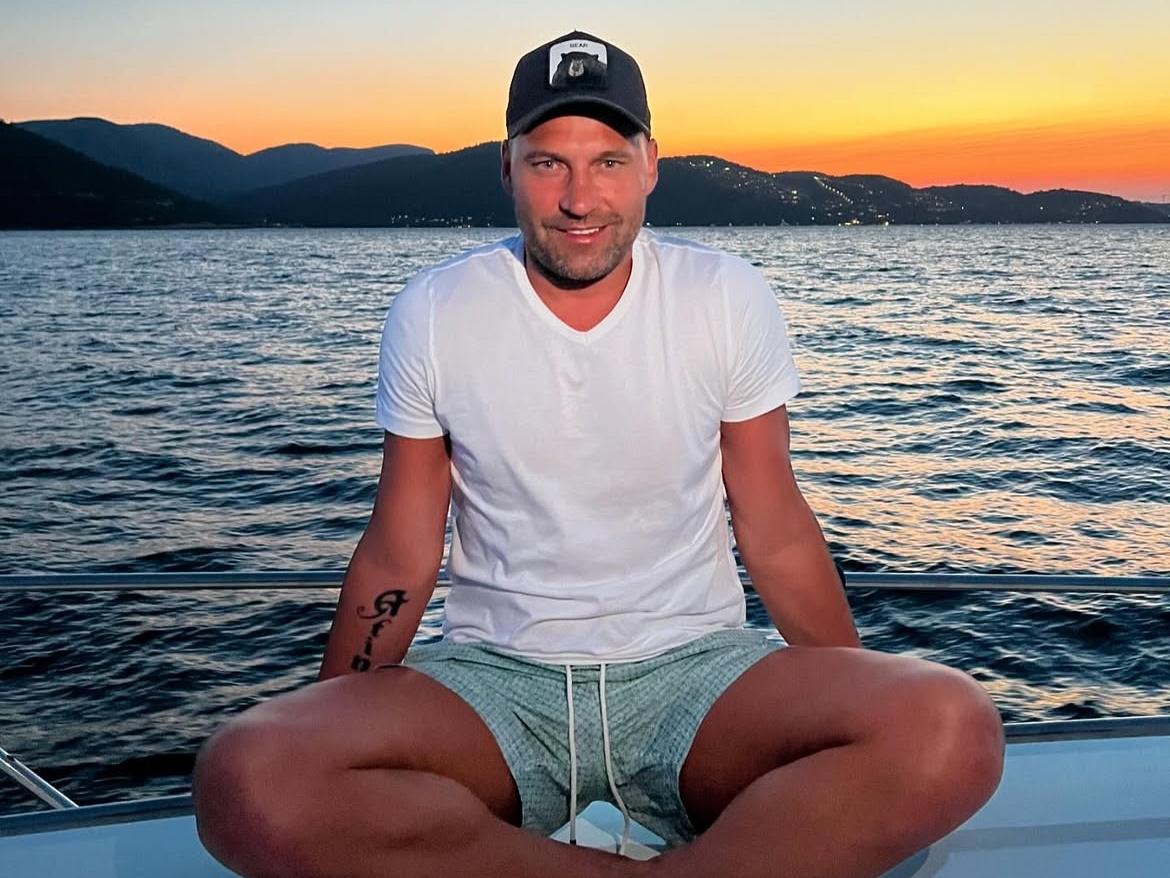 Duško Tošić pokazao luksuznu vilu: Bazen i imanje ostavljaju bez daha