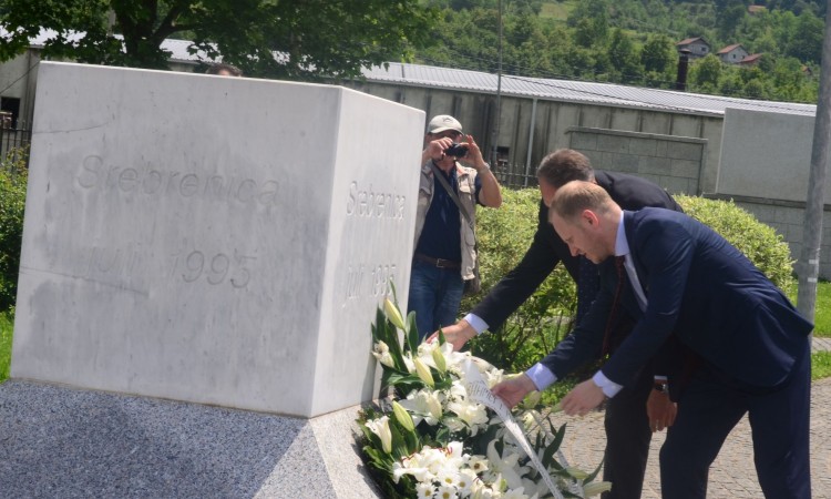 Duvnjak: Podrška radu uprave Memorijalnog centra Srebrenica-Potočari