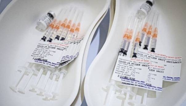 Duži razmak između prve i druge doze Pfizera daje najbolju zaštitu