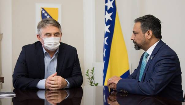 Dužni smo svakodnevno pričati o onom što se dešavalo u Srebrenici