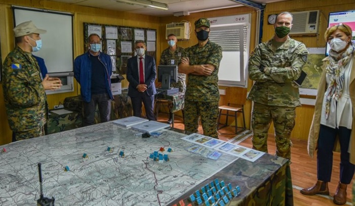 Podžić, Mašović i komandant NATO-a pratili vojne vježbe na Manjači