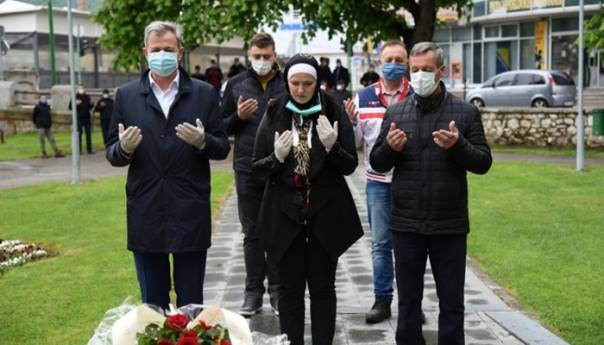 Dužnost nam je da ne zaboravimo borce koji su odbranili Visoko od zla