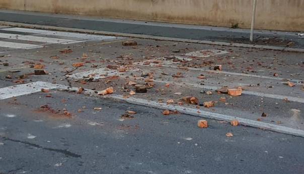 Dva jaka potresa pogodila područje između Zagreba i Petrinje