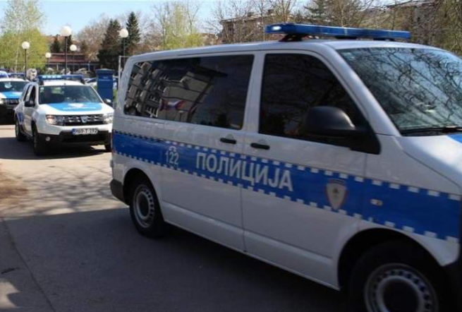 Dva maloljetnika uhapšena u Bratuncu zbog napada na policiju