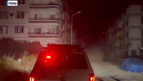 Dva nova jaka potresa u Turskoj: Objavljeni snimci, građani u panici