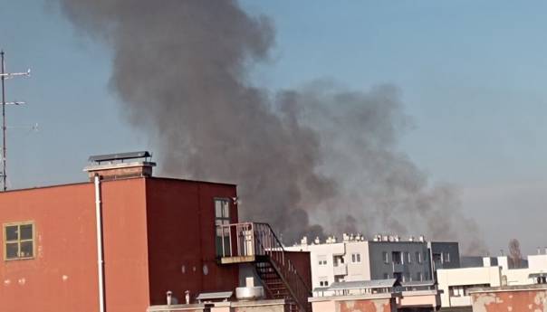 Dva požara u Zagrebu, jedna osoba povrijeđena