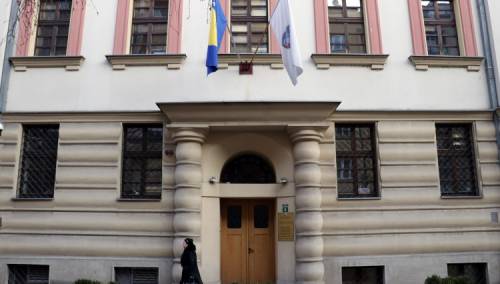 Dva radnika GRAS-a i jedan Ministarstva obrazovanja optuženi za lažne diplome