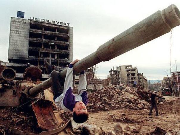 Dva rata, isti datum: Kako je 6. april obilježio sudbinu Sarajeva