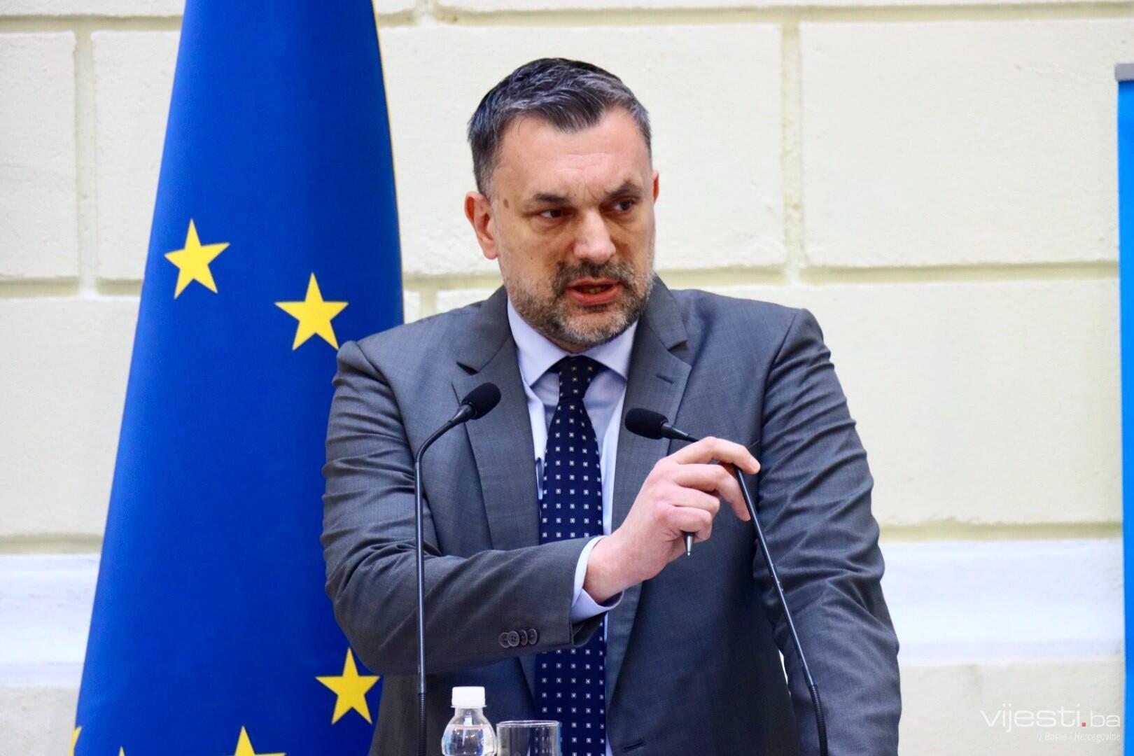 Dva službenika Ambasade Srbije protjerana iz BiH
