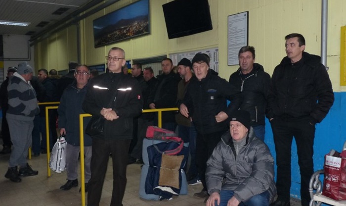 Dvadesetak radnika Zenicatransa započelo štrajk glađu