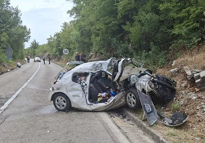 Dvije djevojke poginule u sudaru na putu Bileća-Trebinje