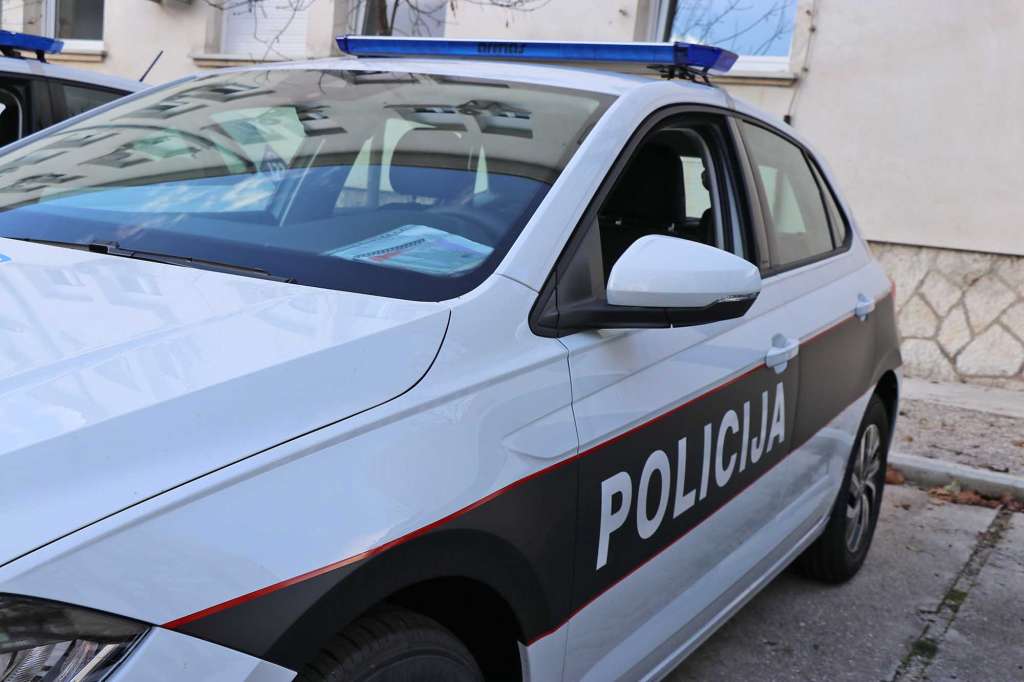 Dvije maskirane osobe provalile u kuću u Ripcima kod Prozora