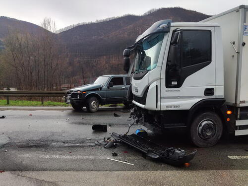 Pet osoba povrijeđeno u dvije saobraćajne nesreće kod Žepča i Maglaja