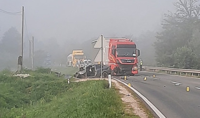 Dvije osobe poginule u saobraćajnoj nesreći kod Maglaja