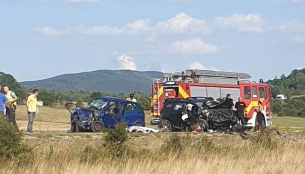 Dvije osobe poginule u sudaru kod Bihaća