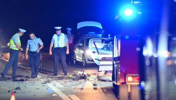 Dvije osobe poginule u teškoj saobraćajnoj nesreći