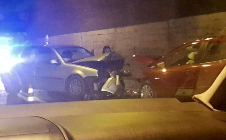 Dvije osobe povrijeđene u direktnom sudaru u tunelu Karaula