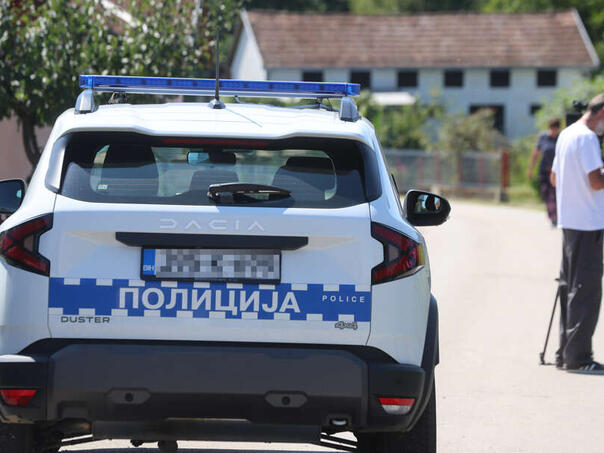Dvije osobe teško povrijeđene u sudaru motocikla i automobila u Trebinju