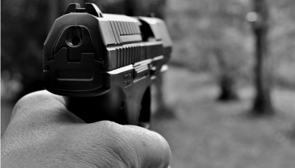 Dvije osobe ubijene, deset ranjeno u pucnjavi u noćnom klubu u SAD