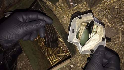 Dvoje uhapšeno u akciji FUP-a i MUP-a RS, oduzeta droga i eksploziv