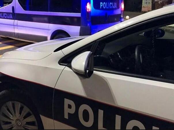 Dvije osobe uhapšene zbog napada na policajce