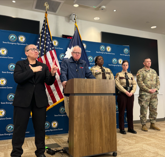 Dvije press konferencije, dvije istine: Rastu tenzije u Minnesoti