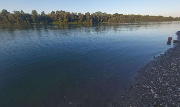 Dvoje mrtvih i troje ozlijeđenih u sudaru glisera i teretnog broda na Dunavu