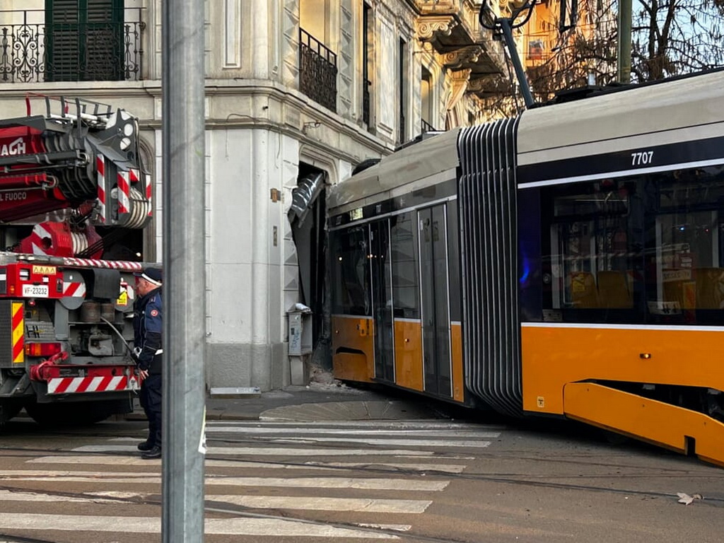 Dvoje mrtvih u Milanu, povrijeđeno oko 40 osoba