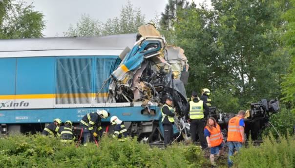 Dvoje mrtvih u sudaru vozova u Češkoj