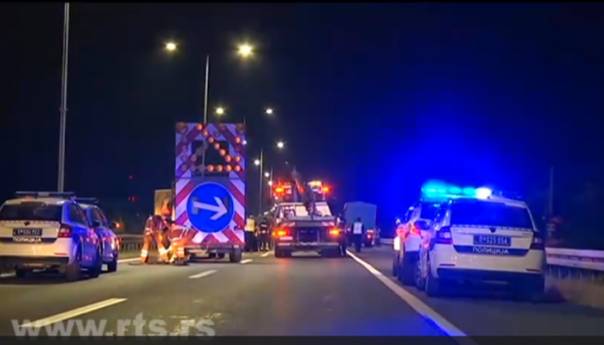 Dvoje poginulih i petero povrijeđenih u teškoj saobraćajnoj nesreći u Beogradu