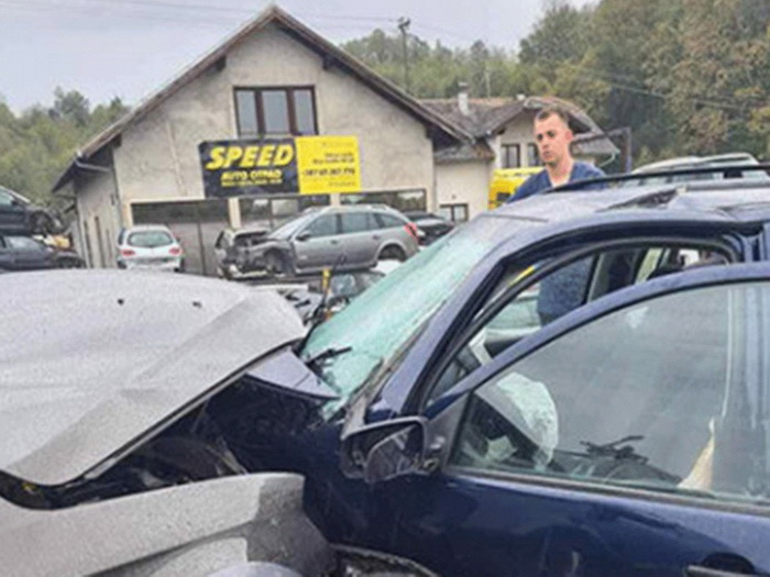 Dvoje povrijeđeno u sudaru kod Prnjavora