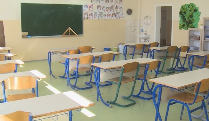 Dvoje učenika iz Prijedora i Banja Luke zaraženi koronom