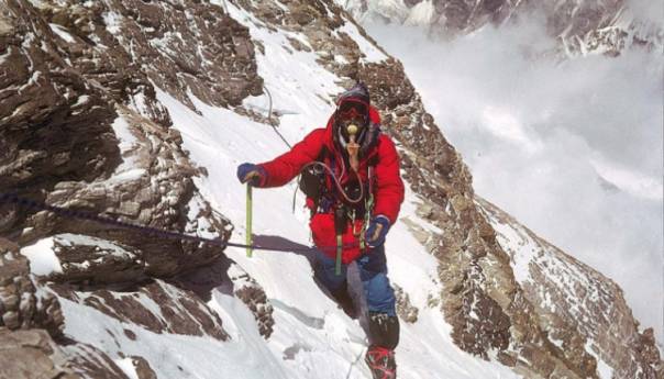 Dvojica alpinista stradala na Mount Everestu