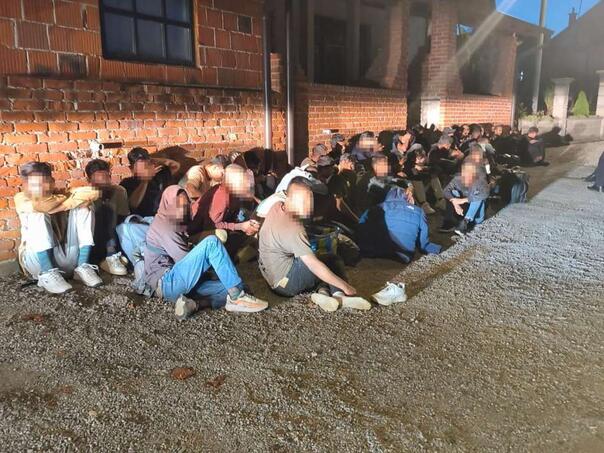 Dvojica državljana BiH uhapšena u Hrvatskoj: Jedan dojavljivao, drugi prevozio migrante