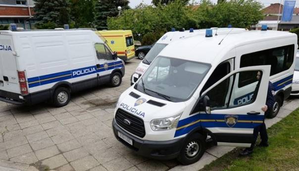 Dvojica hrvatskih policajaca u pritvoru zbog povrijeđivanja migranta