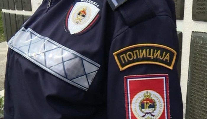 Dvojica policajaca osumnjičena za primanje mita