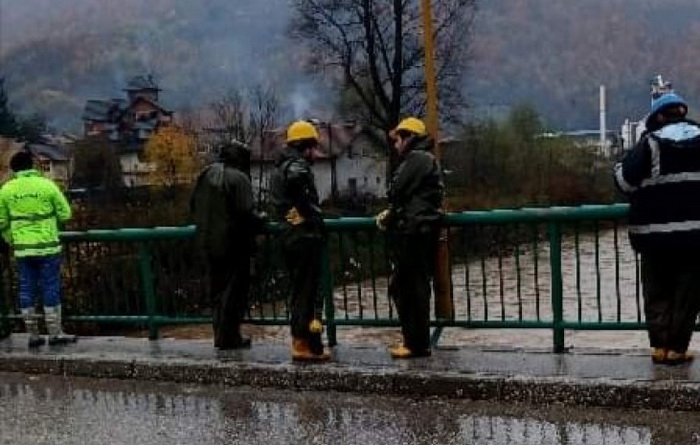Dvojica radnika na Koridoru 5C upali u rijeku, traje potraga