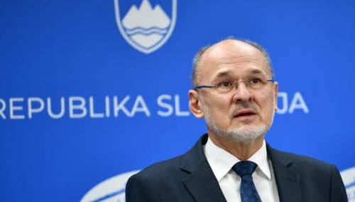 Dvojica slovenskih ministara pozitivna na koronavirus