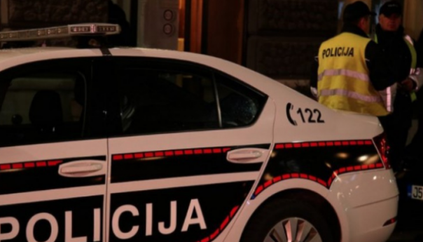 Dvojica starijih muškaraca pretukli maloljetnike