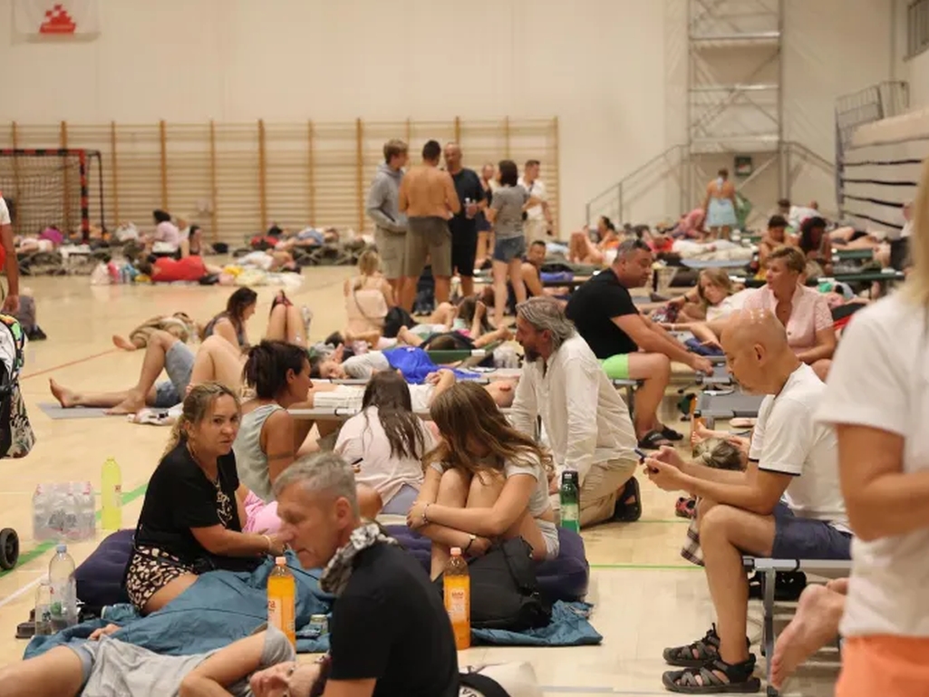 Dvorana u Omišu pretvorena u prihvatni centar, oko 1.500 evakuisanih