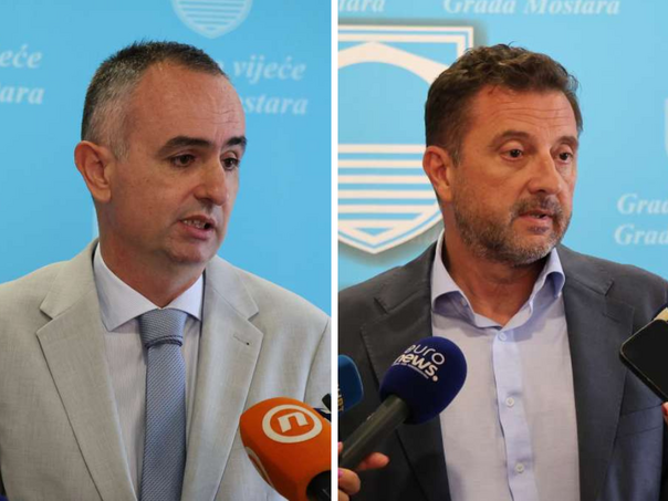 Dvosatna rasprava, neodržana sjednica, prozivke, napuštanja sale...